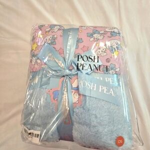 Posh Peanut Cinamaroll / Sanrio Luxe Plush Blanket